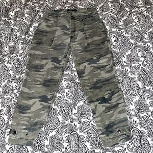 Express Cargo Style pants